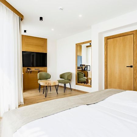 Natura All Seasons Boutique Hotel Burgas ภายนอก รูปภาพ