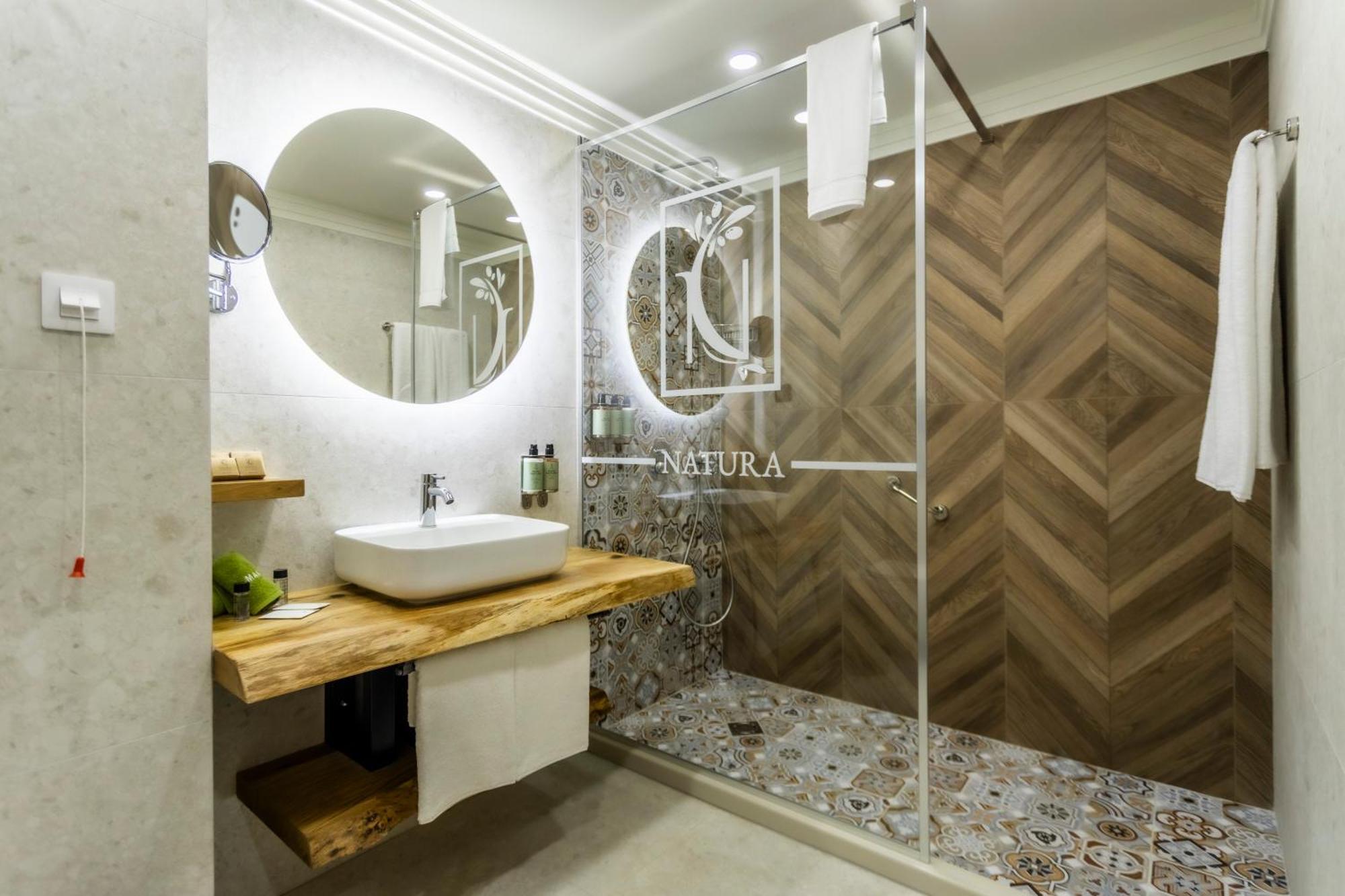 Natura All Seasons Boutique Hotel Burgas ภายนอก รูปภาพ