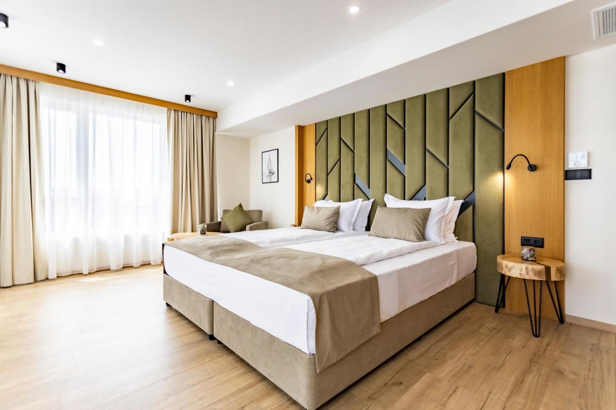 Natura All Seasons Boutique Hotel Burgas ภายนอก รูปภาพ
