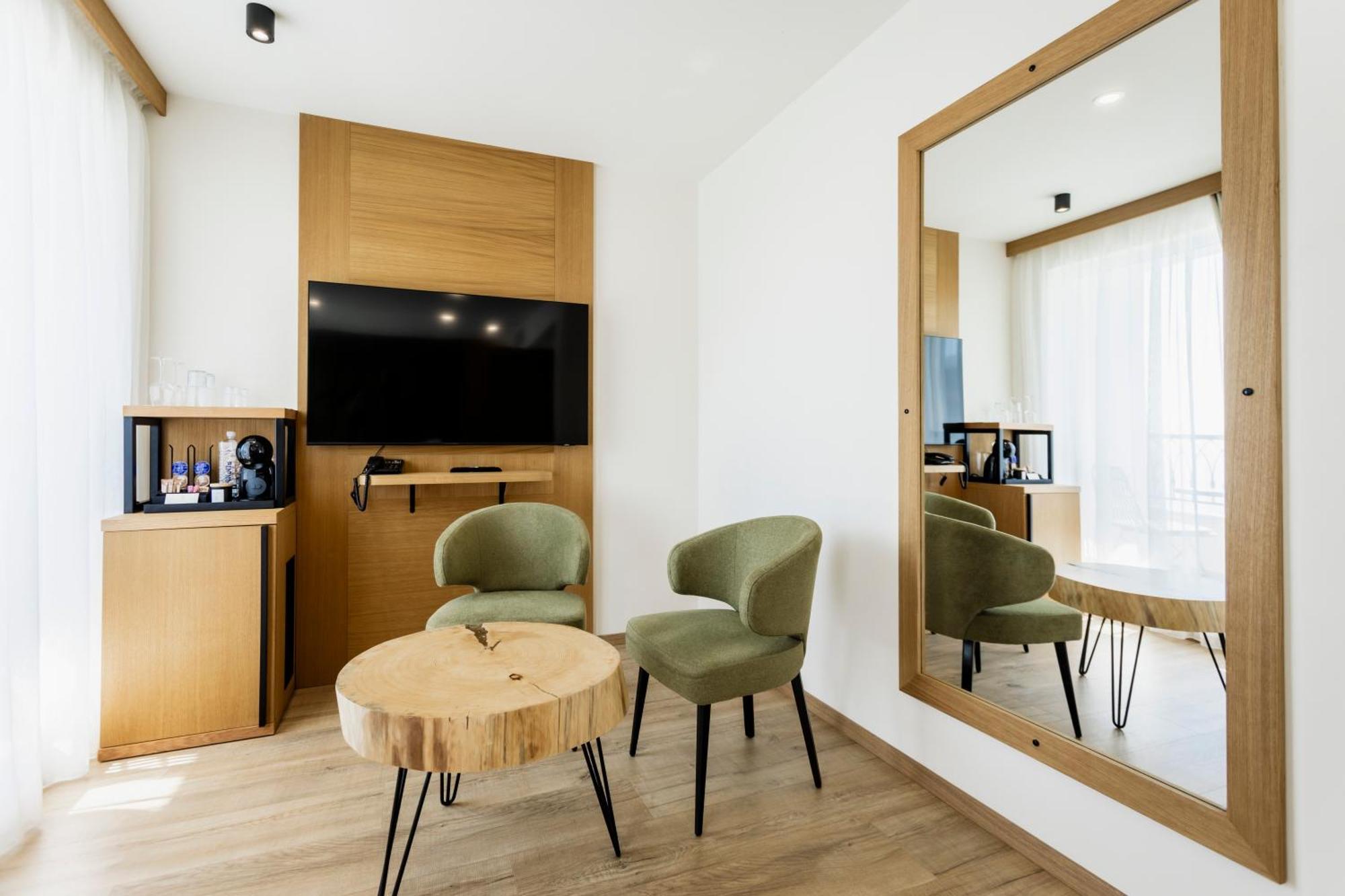 Natura All Seasons Boutique Hotel Burgas ภายนอก รูปภาพ