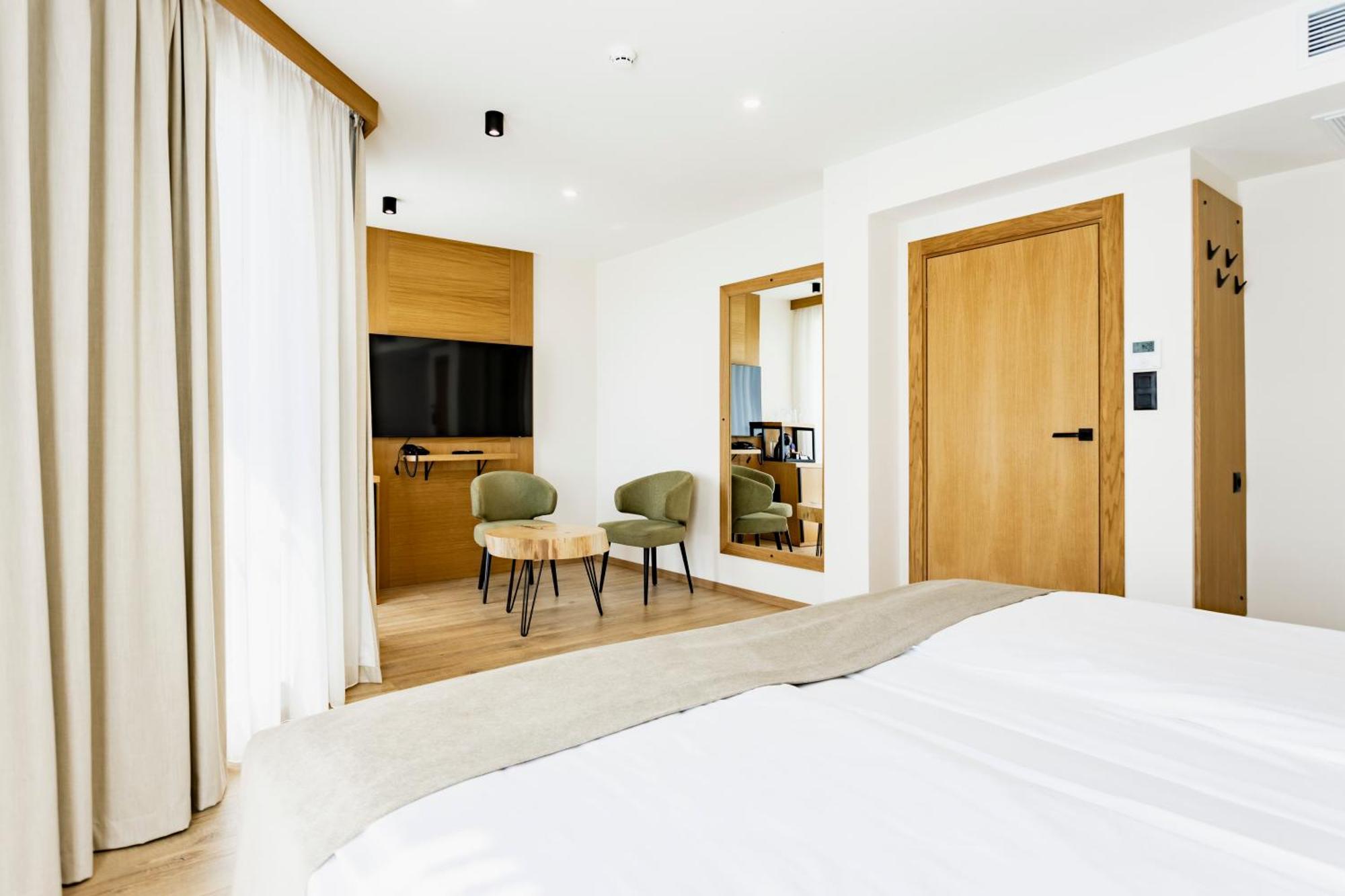 Natura All Seasons Boutique Hotel Burgas ภายนอก รูปภาพ