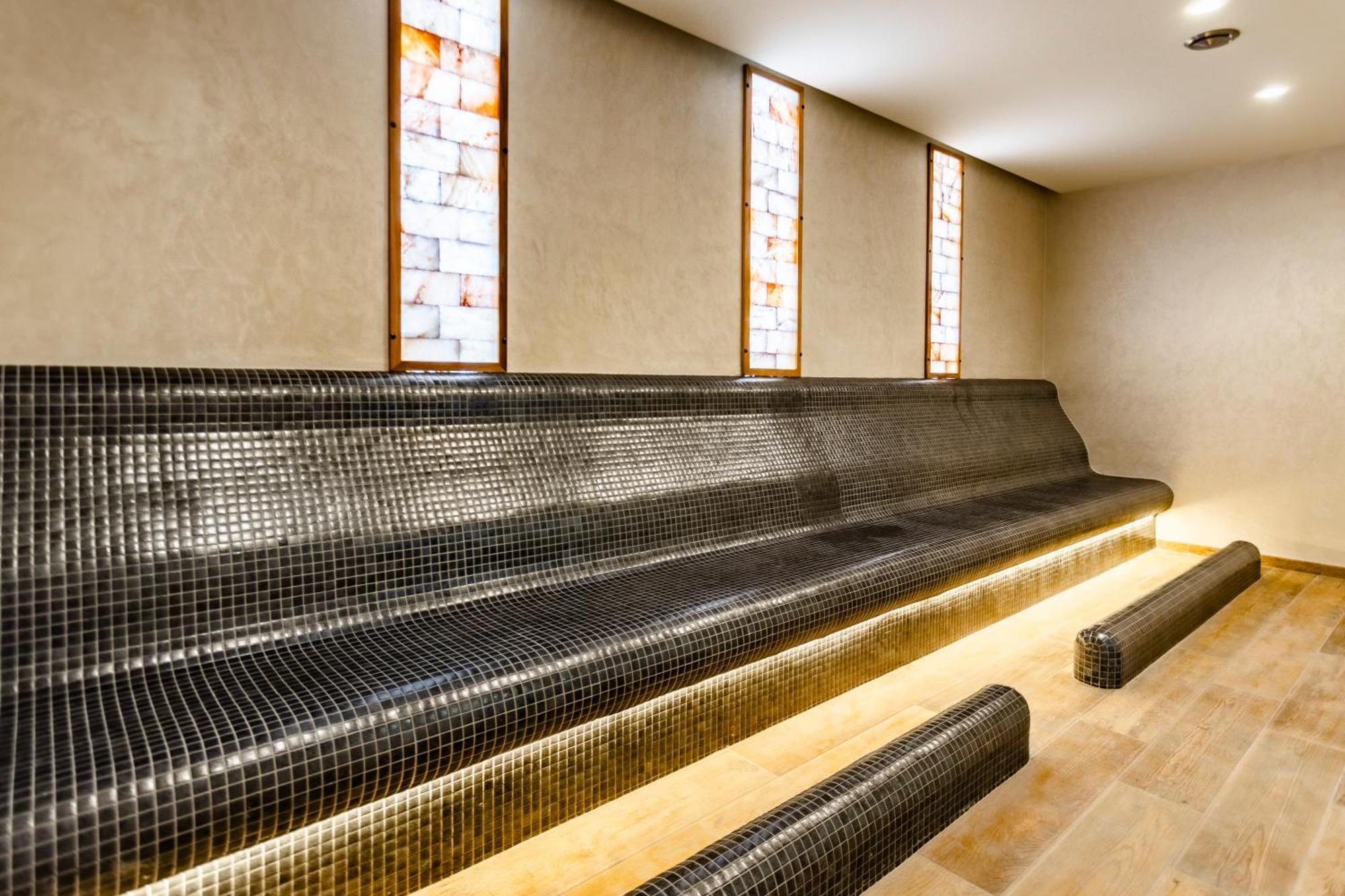 Natura All Seasons Boutique Hotel Burgas ภายนอก รูปภาพ