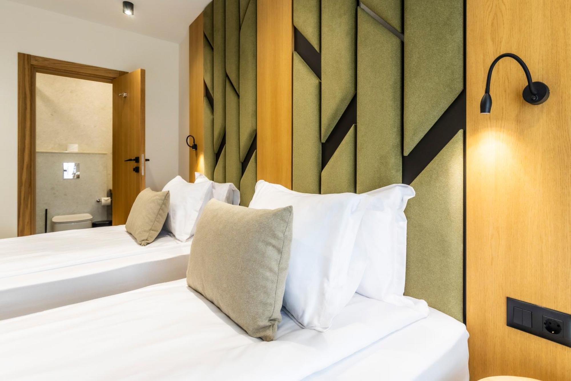 Natura All Seasons Boutique Hotel Burgas ภายนอก รูปภาพ